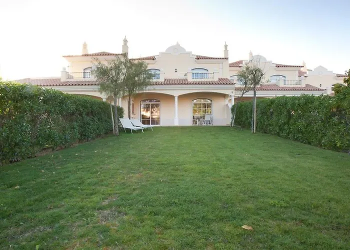 別荘 Moradia Geminada Com 2 Quartos Quinta Do *