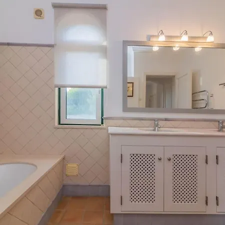 Moradia Geminada Com 2 Quartos Quinta Do *